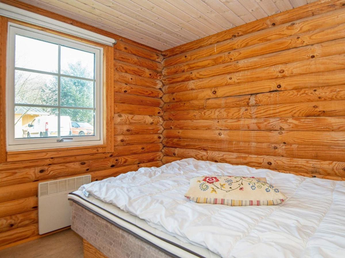 4 Person Holiday Home In Hovborg Kültér fotó